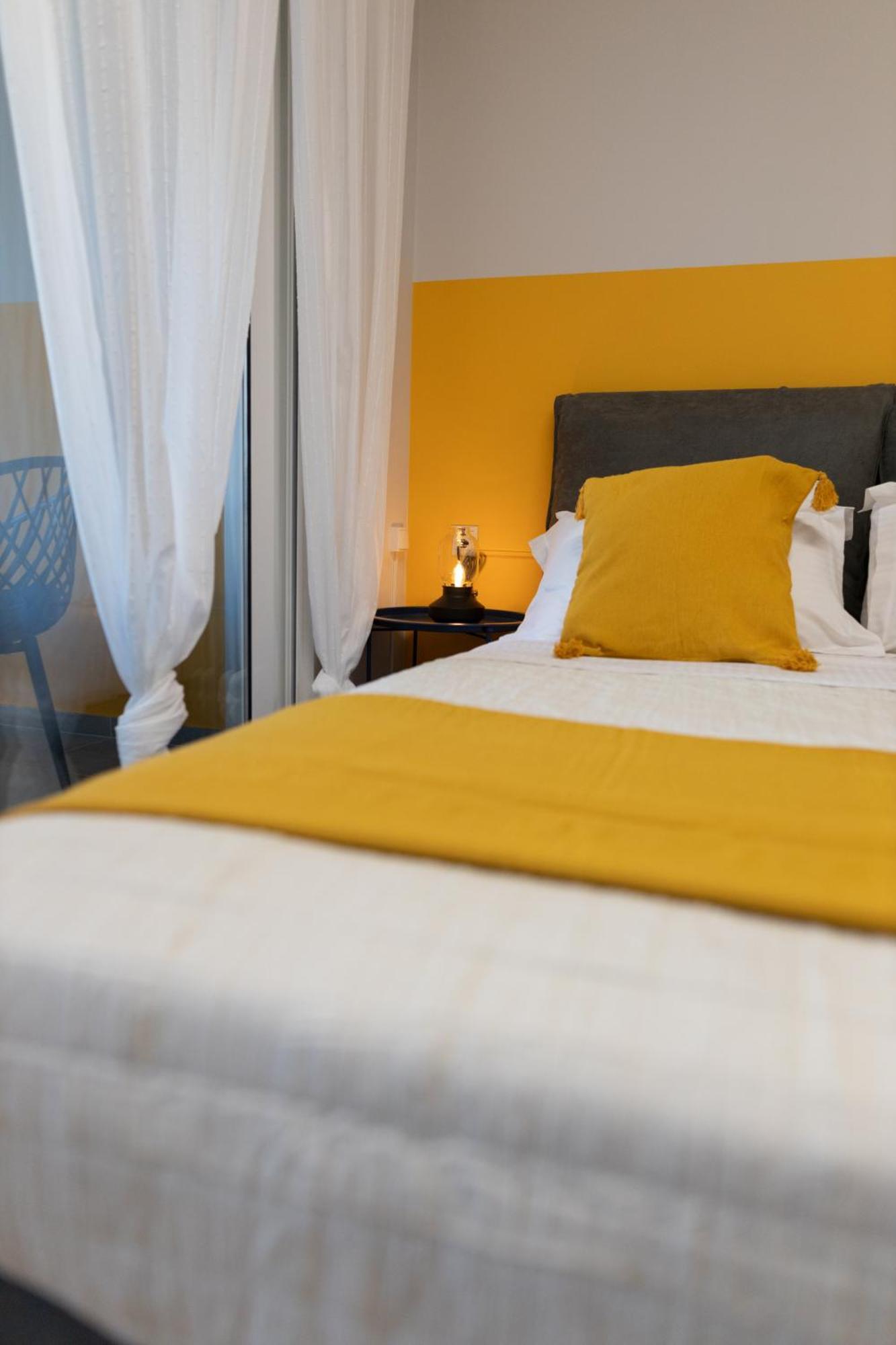 Athenian Sensations Apartments And Suites In The Heart Of アテネ エクステリア 写真